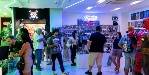 Apertura de la nueva tienda FreakWorld Canarias en el Centro Comercial Las Arenas